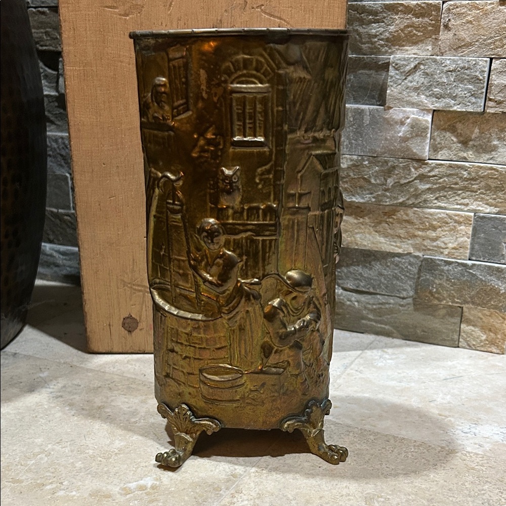 vintage brass embossed colonial scene planter
